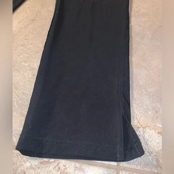 🖤 Heart Soul Women’s Black Scrub Cargo Pants Straight Leg Gold Heart Size Medium - Picture 5 of 14